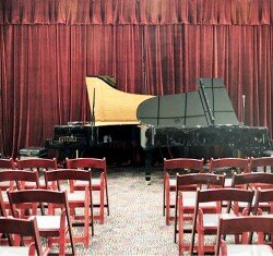 Hollywood Piano Academy of Music is also home to the Irwin and Rhoda Treibitz Performance Hall, which is a state-of-the-art facility with the finest acoustics.
